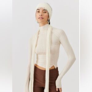 Urban outfitters Ribbed Turtleneck Top, color cream size large, never worn